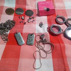 22 Piece Origami Owl Lot